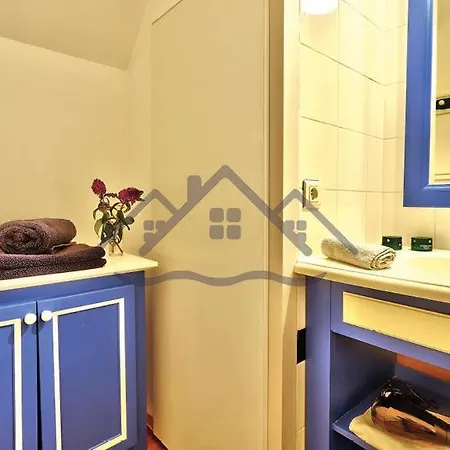 Σπίτι διακοπών Localise - Maison D02 - Vue - Acces Piscine - Wifi Inclus - Draps Et Lits Faits Inclus - Face A La - Centre Et Port A 700m